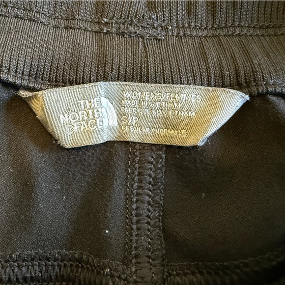 The North Face Aphrodite 2.0 Capri Black Jogger Pants Women’s Small - Picture 7 of 11